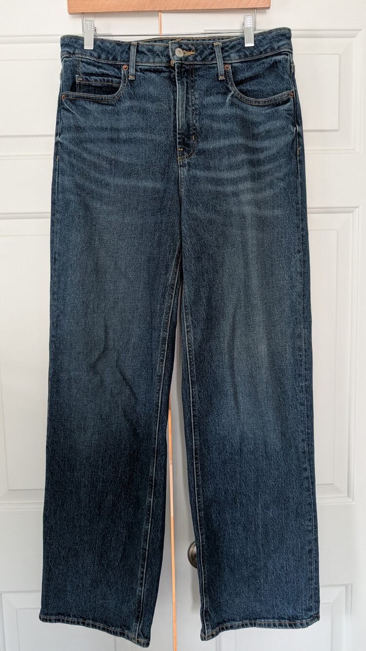 Old Navy Sky-Hi Wide Leg Jeans 31" inseam